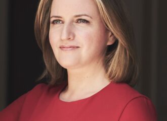 Grainne Headshot